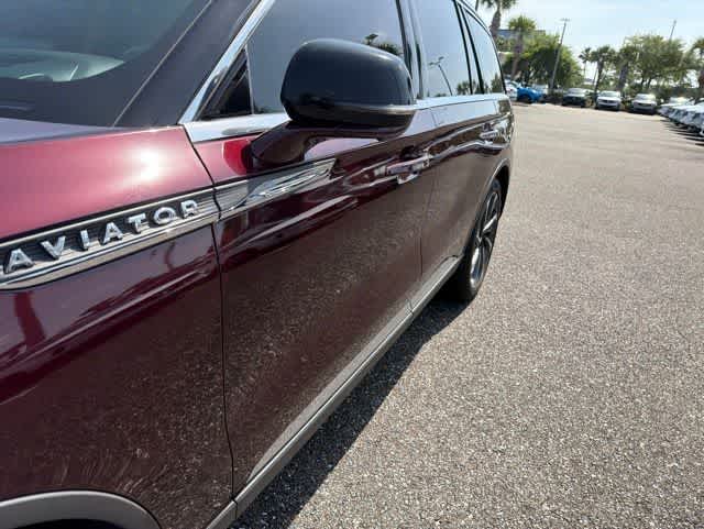 Thumbnail: 2022 Lincoln Aviator - 18