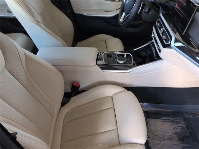 Thumbnail: 2023 BMW 3 Series - 24