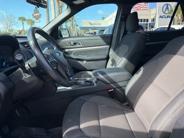 Thumbnail: 2019 Ford Explorer - 10