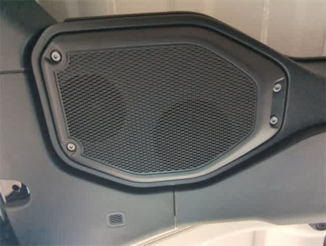 Thumbnail: 2022 Jeep Wrangler - 31