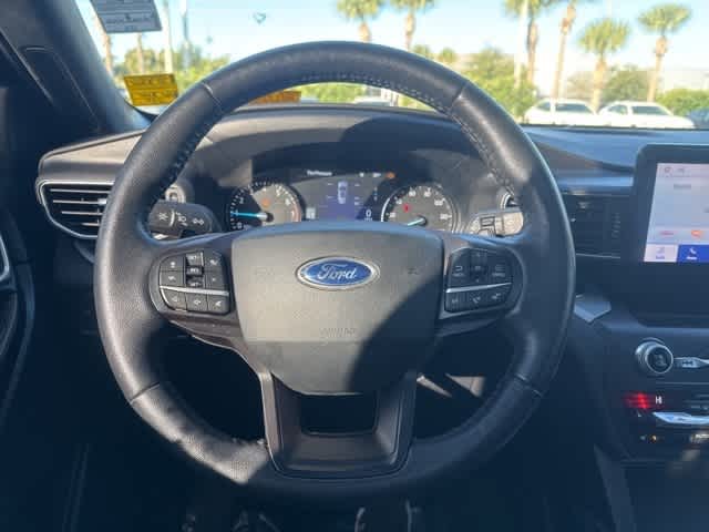 Thumbnail: 2020 Ford Explorer - 32