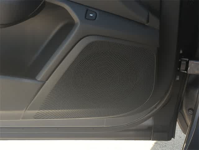 Thumbnail: 2025 Acura RDX - 32