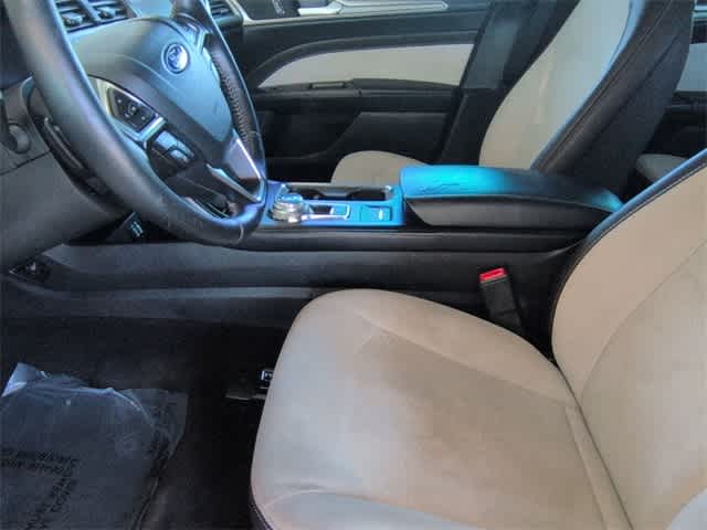 Thumbnail: 2019 Ford Fusion - 17