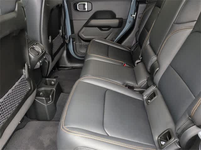 Thumbnail: 2025 Jeep Gladiator - 20