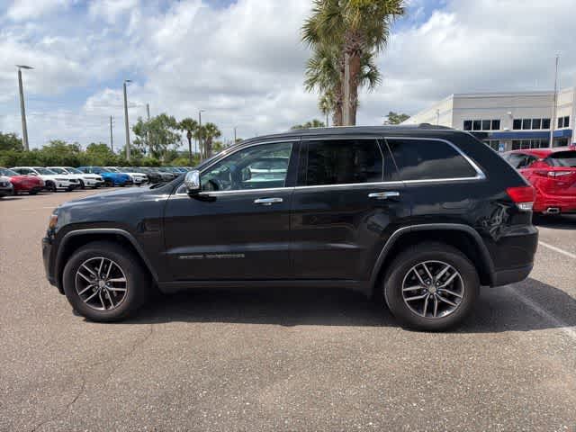 Thumbnail: 2017 Jeep Grand Cherokee - 21