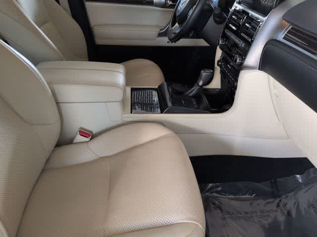 Thumbnail: 2023 Lexus GX - 24