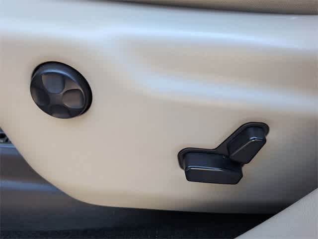 Thumbnail: 2014 Jeep Grand Cherokee - 18