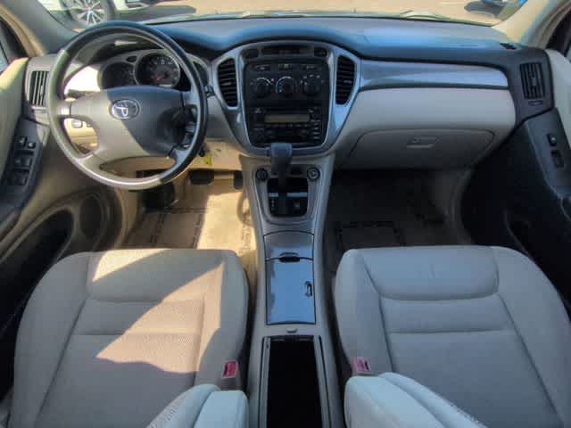 Thumbnail: 2003 Toyota Highlander - 16