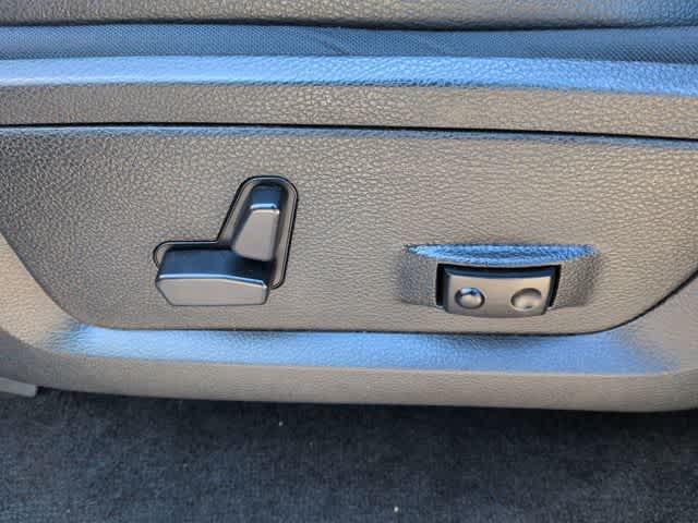 Thumbnail: 2016 RAM 1500 - 18