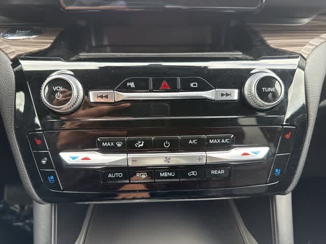 Thumbnail: 2022 Ford Explorer - 21