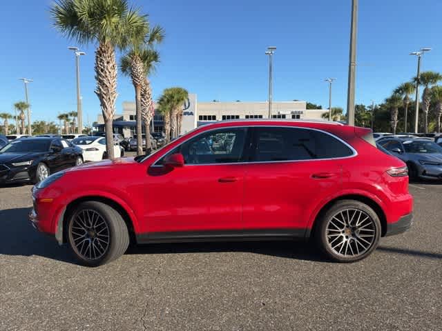 Thumbnail: 2022 Porsche Cayenne - 9