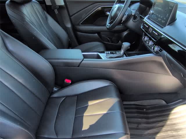 Thumbnail: 2025 Acura ADX - 24