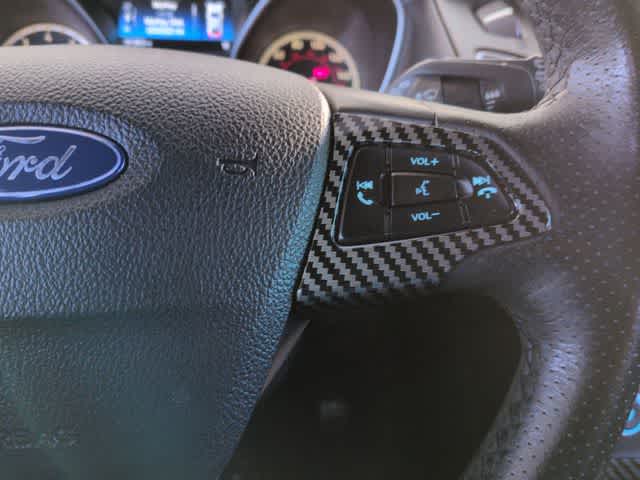 Thumbnail: 2015 Ford Focus - 25