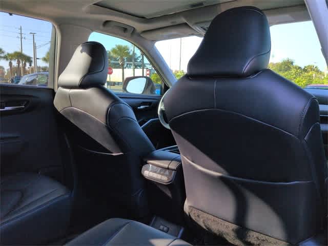 Thumbnail: 2020 Toyota Highlander - 19