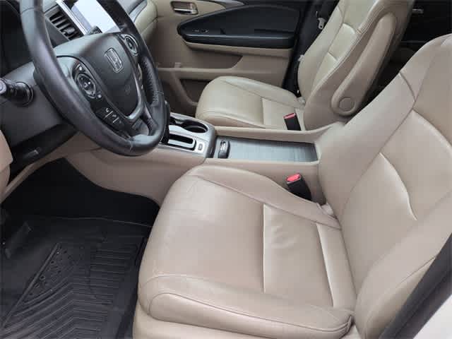 Thumbnail: 2016 Honda Pilot - 17