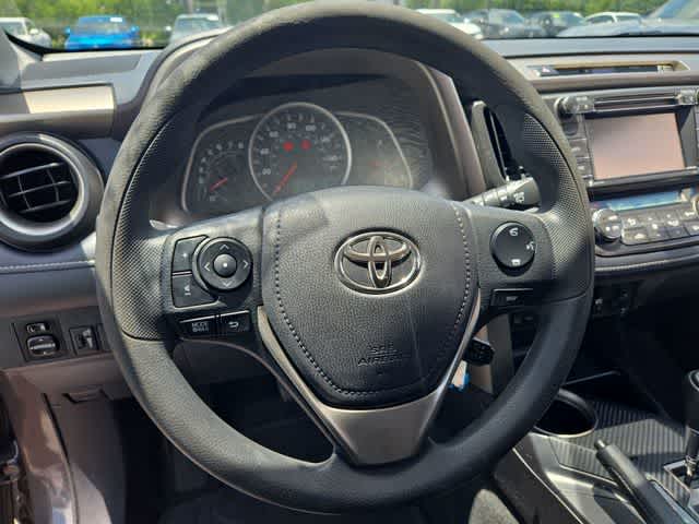 Thumbnail: 2014 Toyota RAV4 - 22