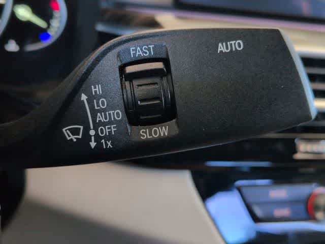 Thumbnail: 2018 BMW 5 Series - 28