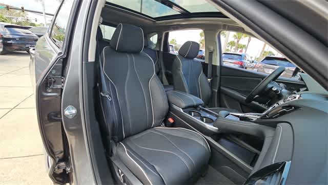 Thumbnail: 2025 Acura RDX - 15