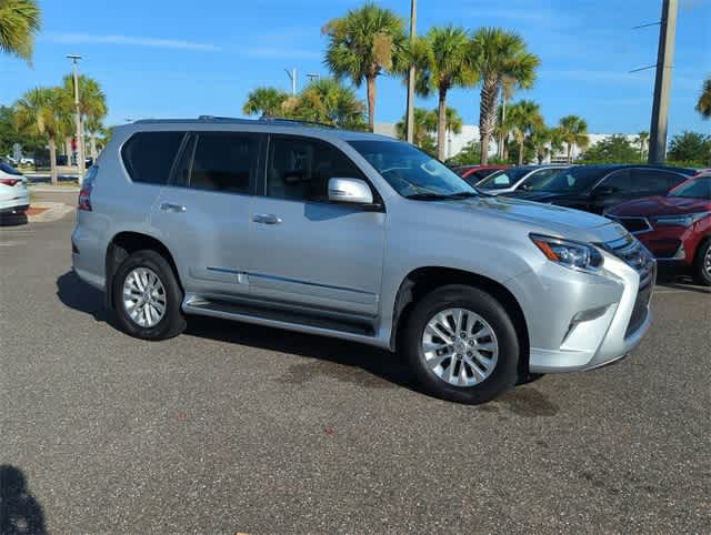 Thumbnail: 2015 Lexus GX - 2