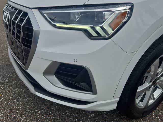 Thumbnail: 2023 Audi Q3 - 11