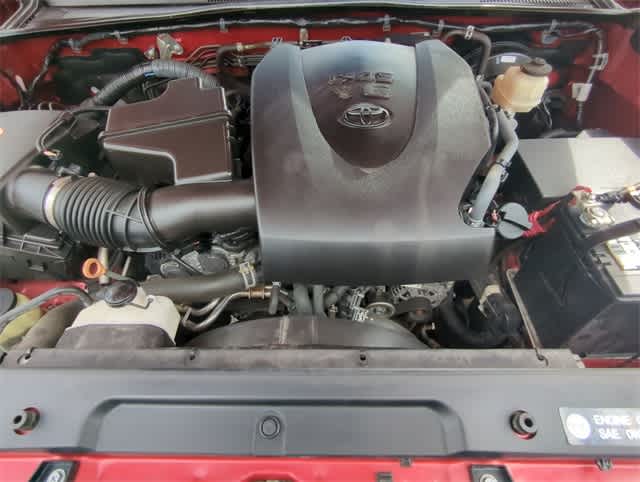 Thumbnail: 2017 Toyota Tacoma - 15