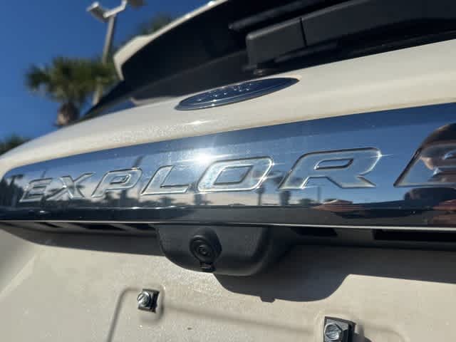 Thumbnail: 2020 Ford Explorer - 11