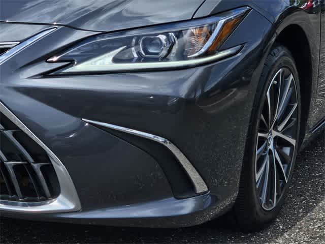2022 Lexus ES  11