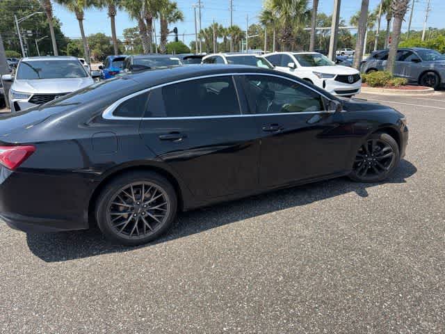 Thumbnail: 2020 Chevrolet Malibu - 8