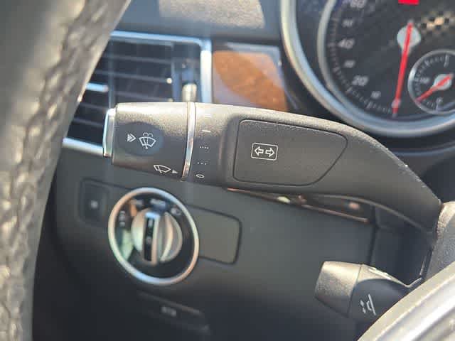 Thumbnail: 2016 Mercedes-Benz GLE - 28