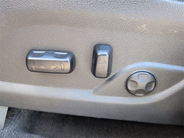 Thumbnail: 2014 Hyundai Santa Fe - 17