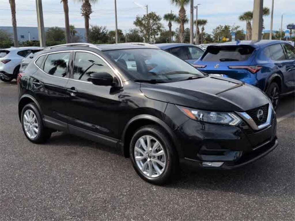 Used 2022 Nissan Rogue Sport SV SUV