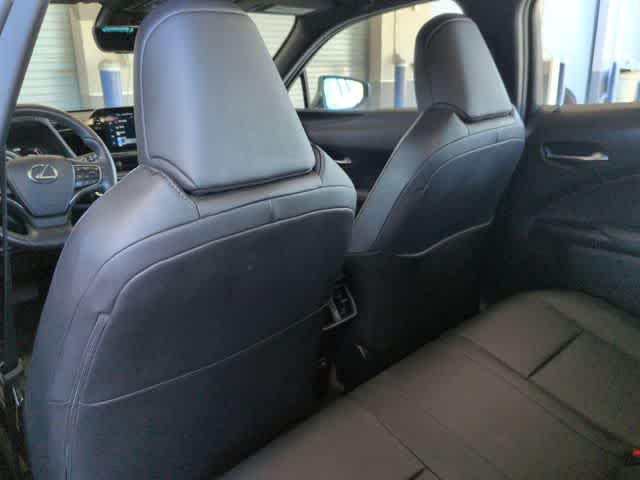 Thumbnail: 2023 Lexus UX - 19