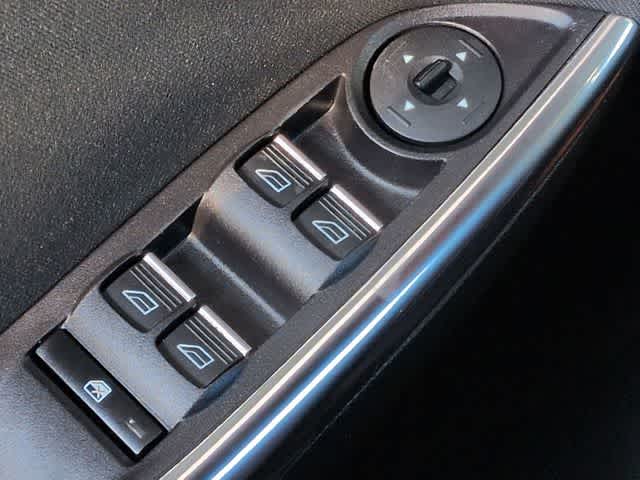 Thumbnail: 2015 Ford Focus - 39