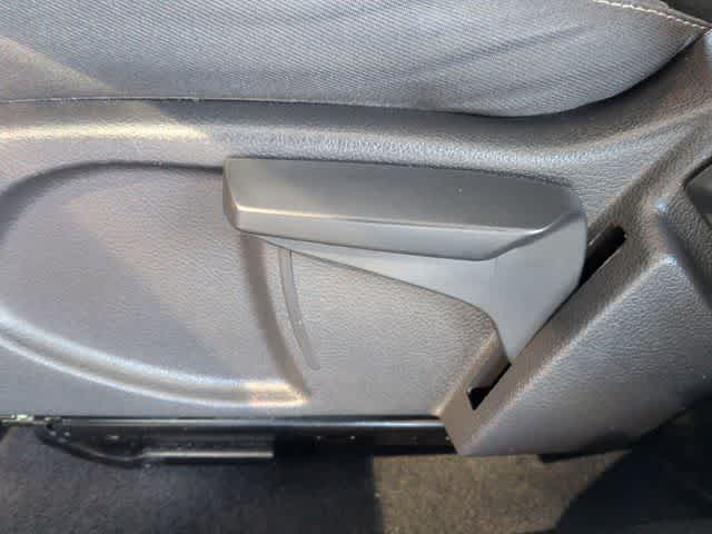 Thumbnail: 2015 Ford Focus - 18