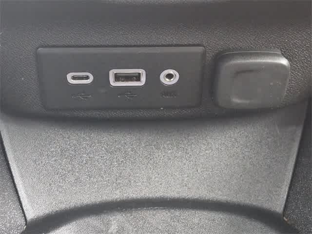 Thumbnail: 2019 Chevrolet Malibu - 31