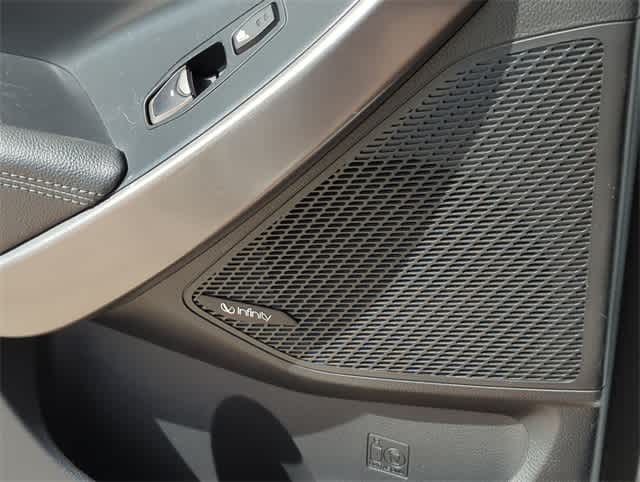 Thumbnail: 2017 Hyundai Santa Fe - 33