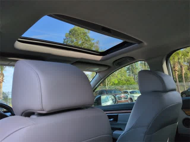 Thumbnail: 2018 Honda CR-V - 23