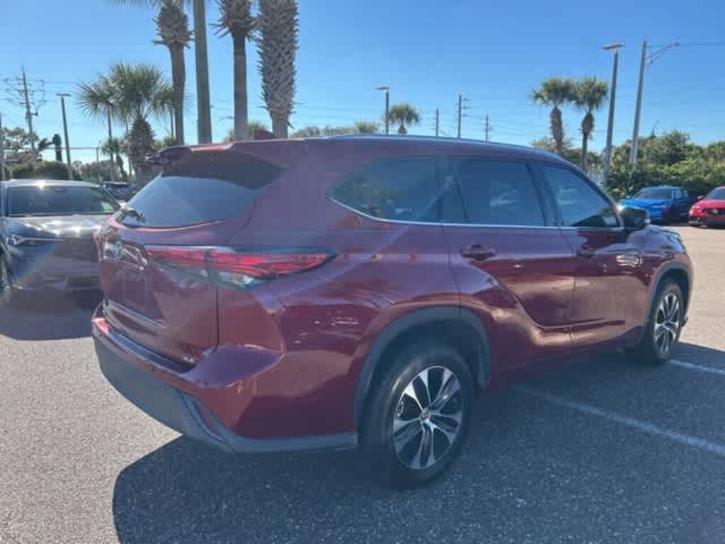 Used 2020 Toyota Highlander XLE SUV