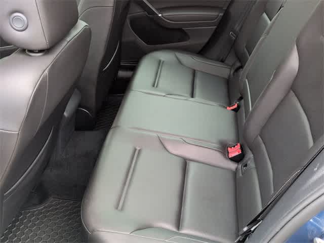 Thumbnail: 2021 Volkswagen Golf - 21