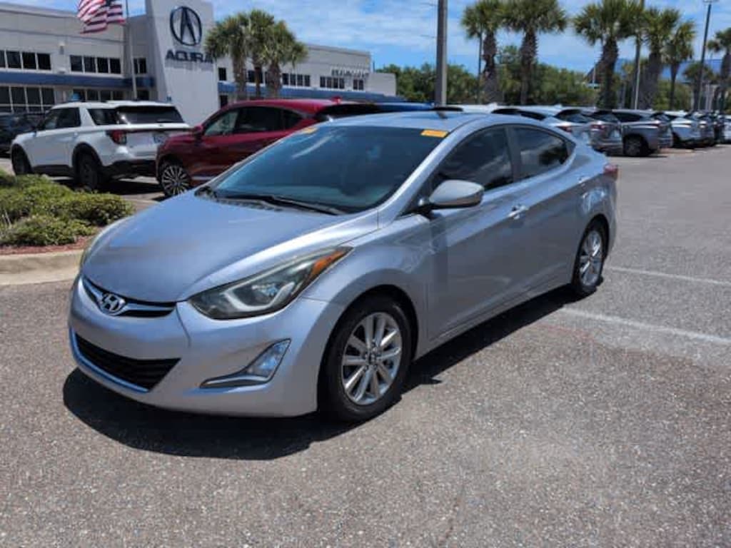 Used 2015 Hyundai Elantra SE Sedan