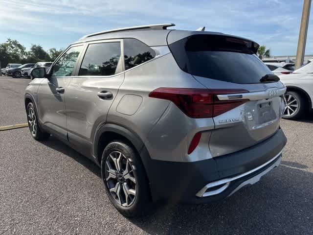 2022 Kia Seltos EX 3
