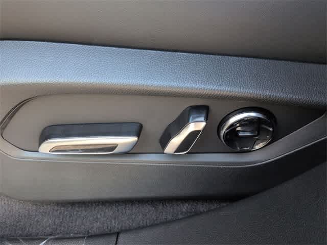 Thumbnail: 2026 Acura RDX - 18