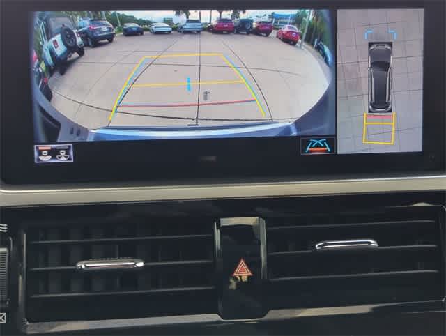 Thumbnail: 2023 Lexus GX - 32