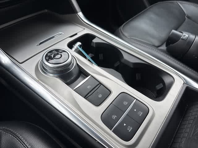 Thumbnail: 2022 Ford Explorer - 20