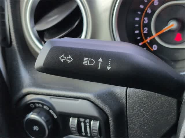 Thumbnail: 2020 Jeep Wrangler - 27