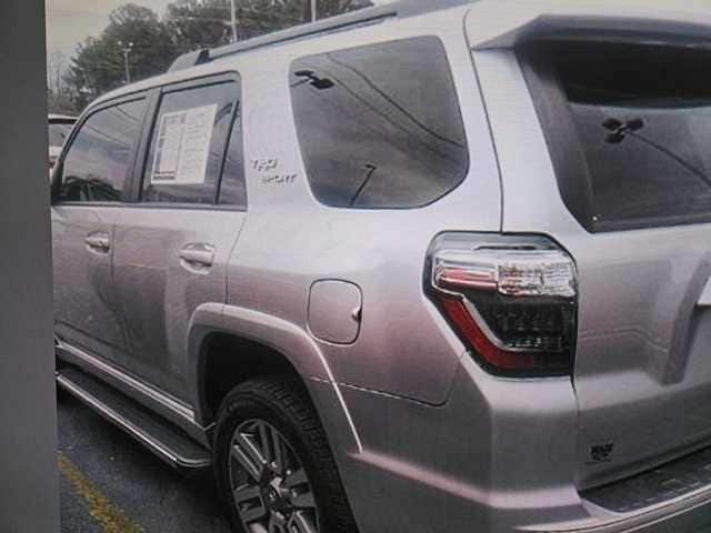 Thumbnail: 2022 Toyota 4Runner - 4