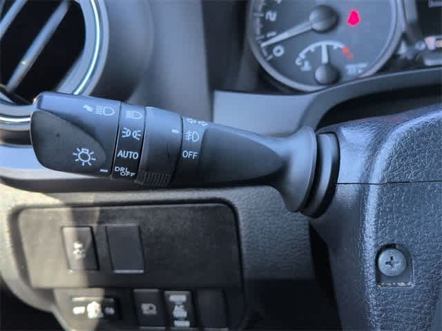 Thumbnail: 2021 Toyota Tacoma - 28