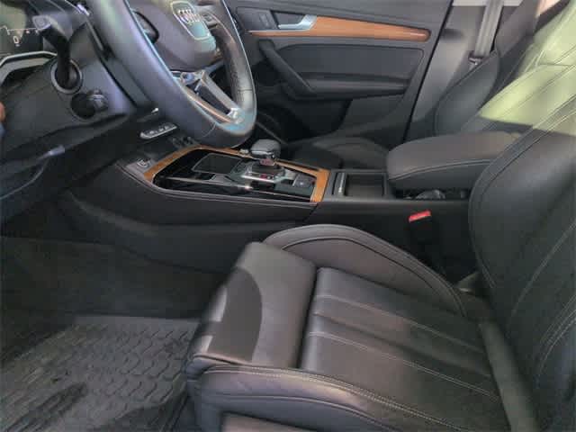 Thumbnail: 2022 Audi Q5 - 17