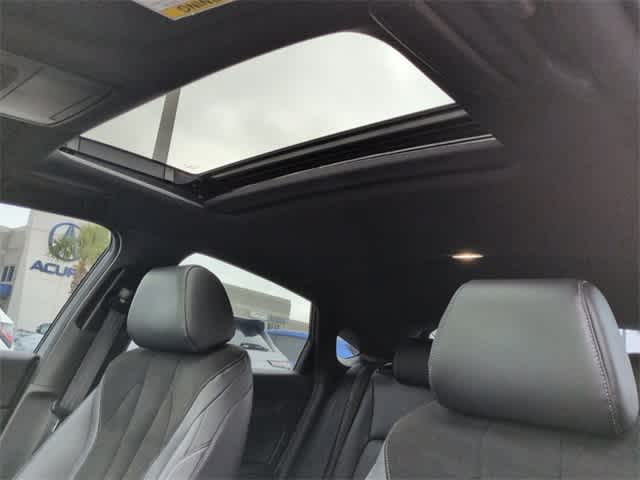 Thumbnail: 2023 Acura Integra - 20