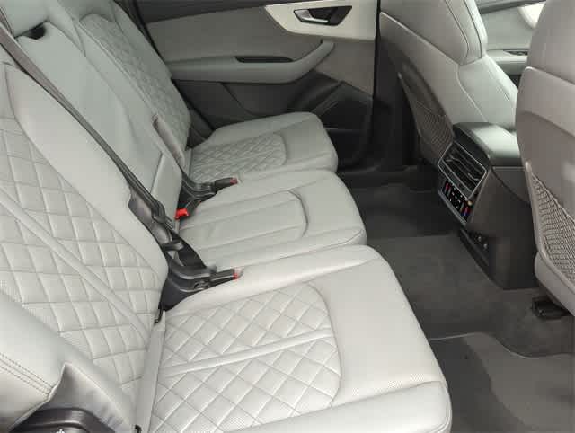 Thumbnail: 2024 Audi Q7 - 22